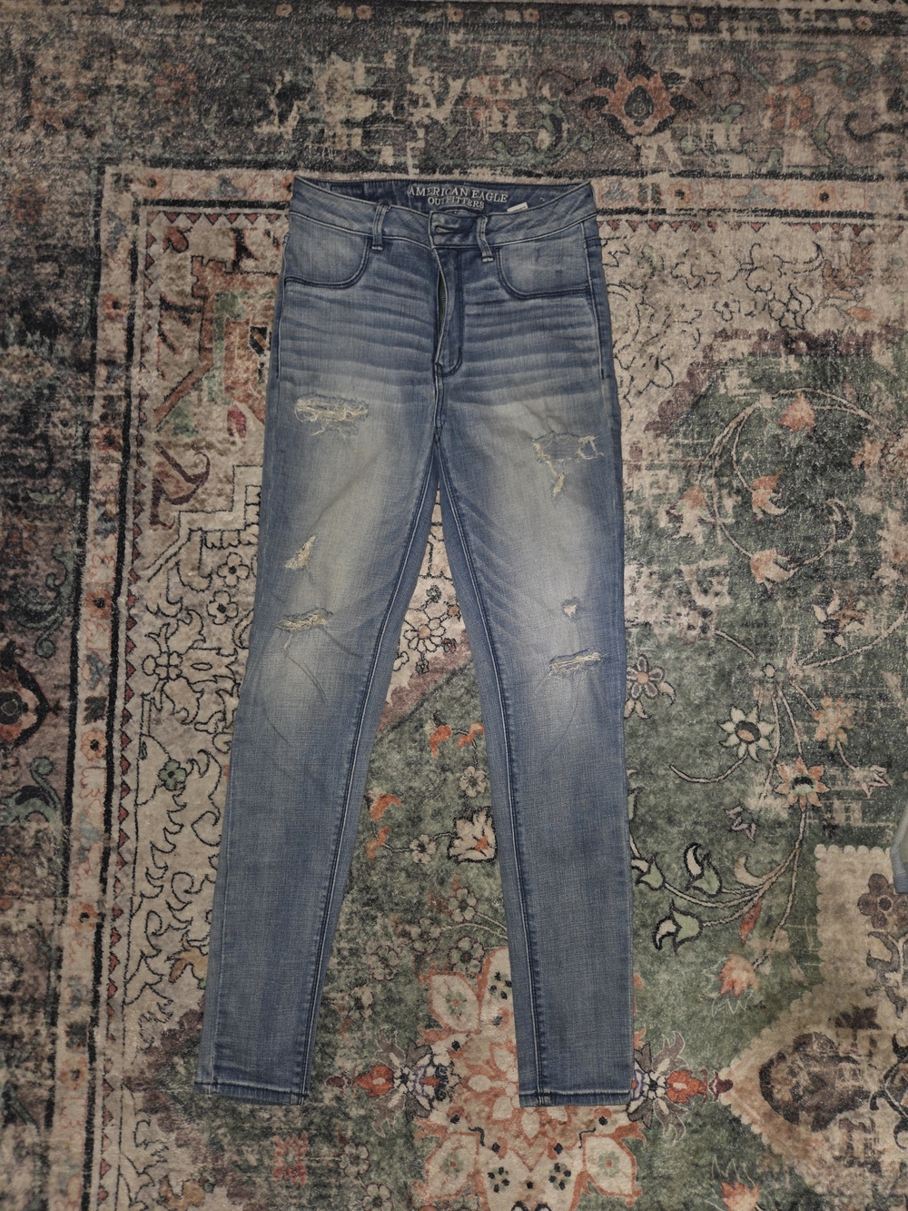 American Eagle Outfitters Light Wash Distressed Jeggings